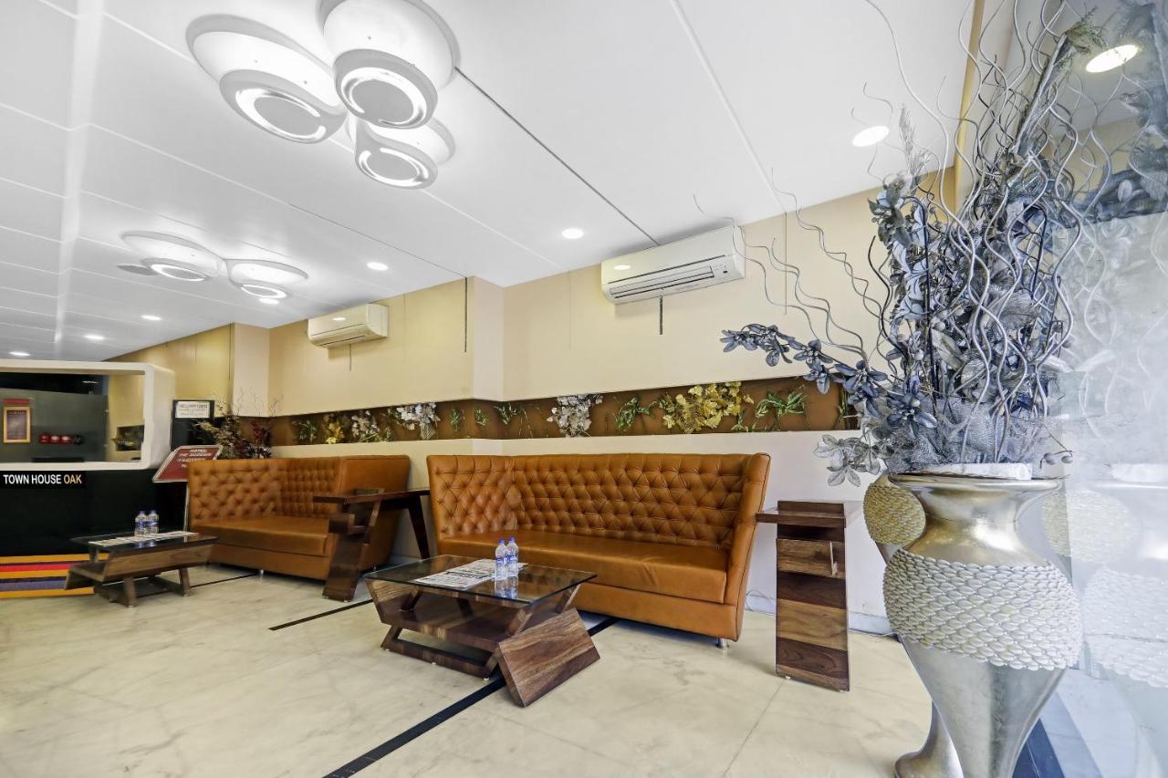 Townhouse Oak Hotel The Sudesh Raipur  Exterior photo