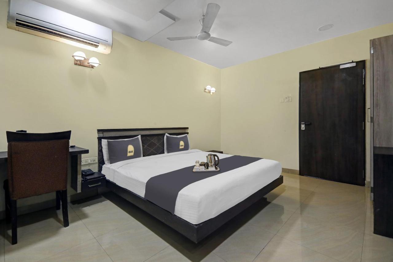 Townhouse Oak Hotel The Sudesh Raipur  Exterior photo
