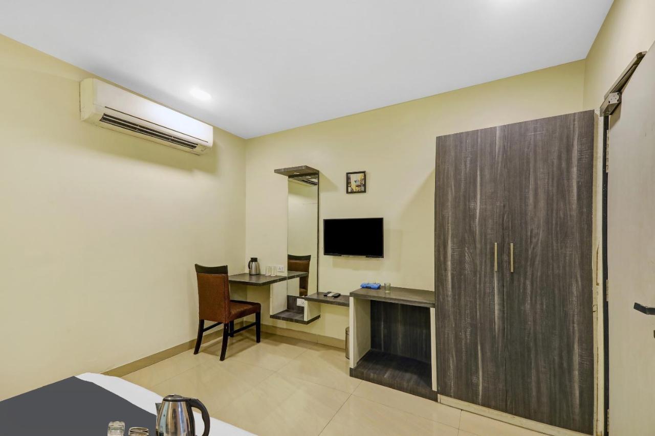 Townhouse Oak Hotel The Sudesh Raipur  Exterior photo