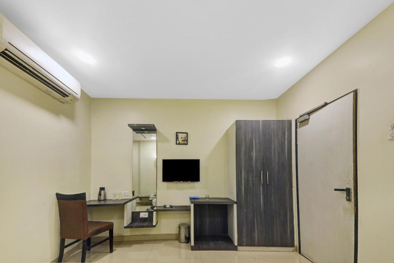 Townhouse Oak Hotel The Sudesh Raipur  Exterior photo