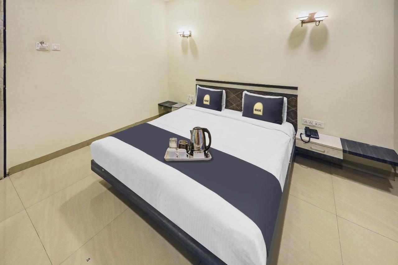 Townhouse Oak Hotel The Sudesh Raipur  Exterior photo