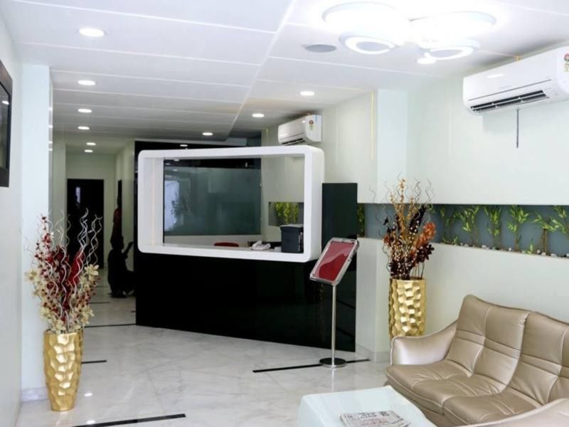 Townhouse Oak Hotel The Sudesh Raipur  Exterior photo
